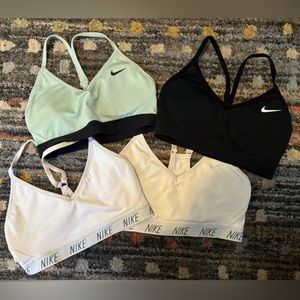 Nike sports bra lot